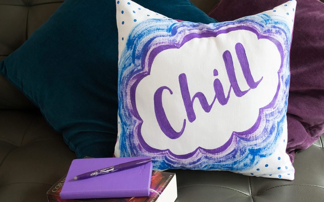 Tutorial – Painted Envelope Cushion Cover