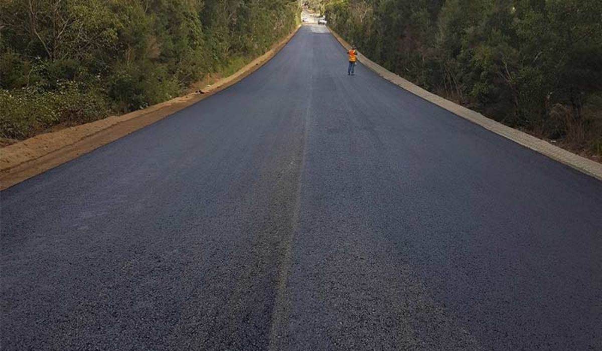 Asphalt Driveways image